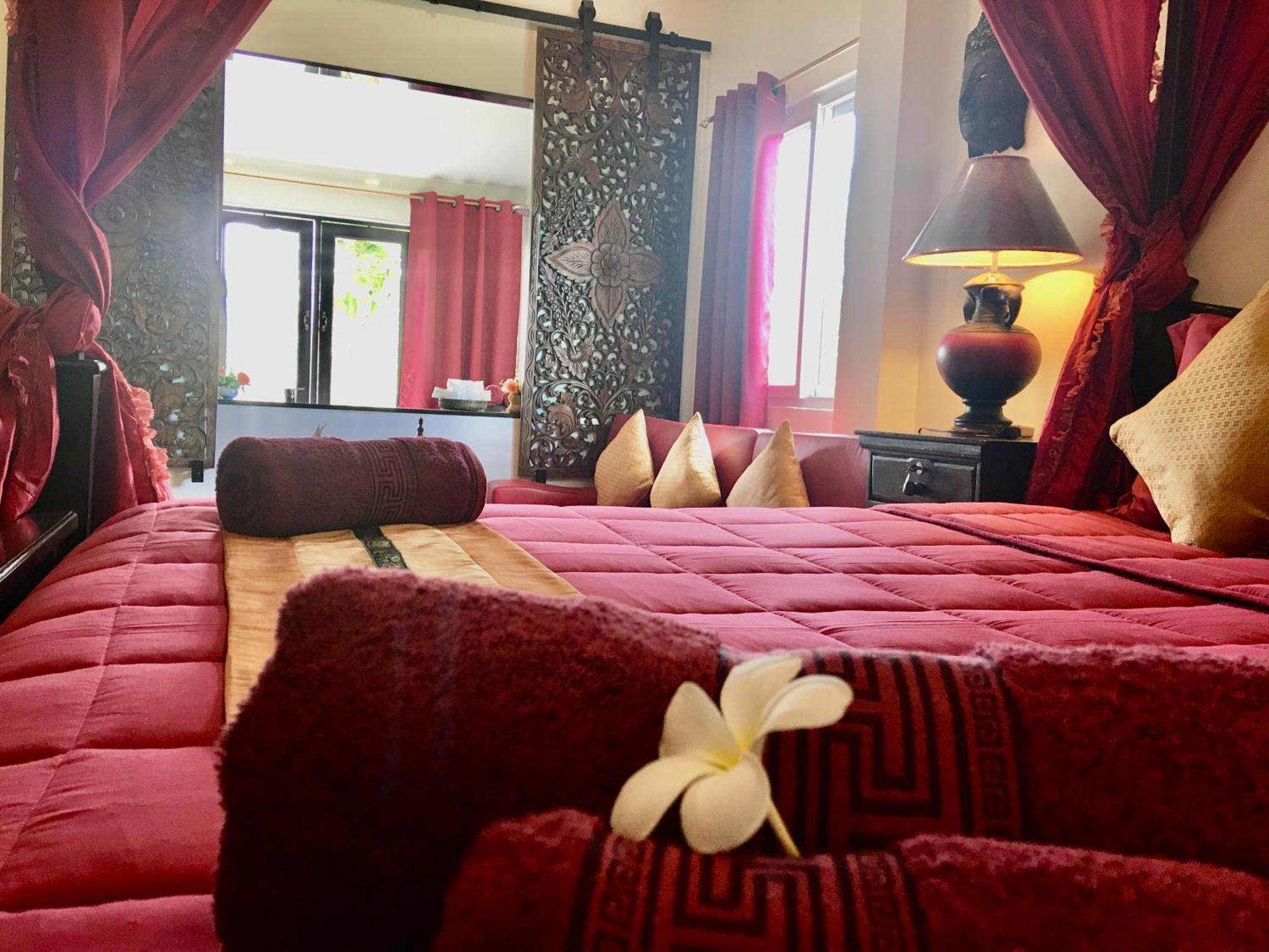 Naraya Homestay San Pa Tong Eksteriør bilde